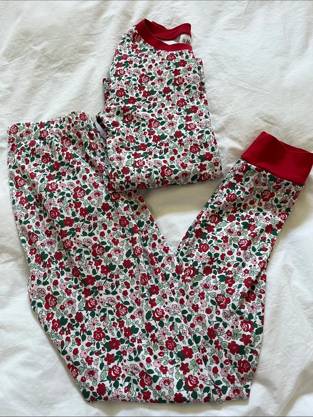 LAKE nwot red